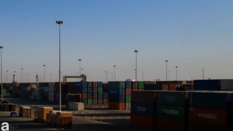 کانتینرهای ایرانی در بندر کراچی ترخیص می‌شود/ تخفیف ۸۰ درصدی برای هزینه‌های انبارداری