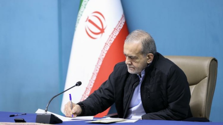 پزشکیان درخشش تیم ملی المپیاد هوش مصنوعی ایران در رقابتهای جهانی را تبریک گفت