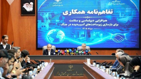 عراقچی: وزارت بهداشت عملکرد درخشانی داشت / نیروهای مسلح ما بزرگ‌ترین ارتش دنیا را شکست دادند