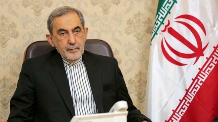 ولایتی: امروز خانواده آمریکایی هزینه قمار سردمدارانش را نقداً می‌دهد