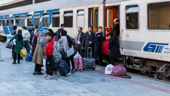 پیش‌فروش بلیت‌ قطارهای مسافری شهریورماه آغاز شد