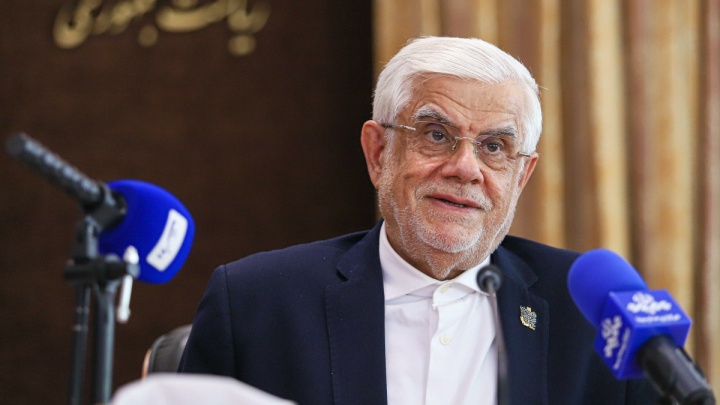 عارف: رئیس‌جمهور تصمیم گرفته پرونده فیلترینگ بسته شود/ دشمن پس از شکست به‌دنبال فروپاشی اجتماعی از مسیر فشار اقتصادی است
