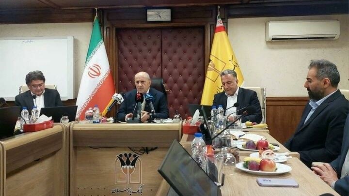 پرونده بدهکار بزرگ پارسیان به خط پایان رسید/ ۵۰ همت سرمایه؛ بانک پارسیان برای جهش کفایت سرمایه خیز برداشت