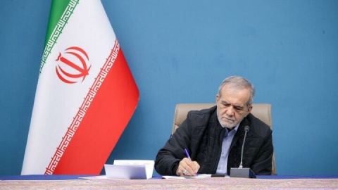 پیام پزشکیان به نماینده آیت‌الله سیستانی