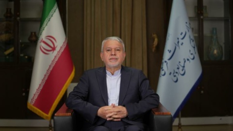 پزشکیان پرچمدار رفاه ملی است؛ بدون وفاق نمی‌توان کشور را اداره کرد/ پزشکیان در پایان دوره، کارنامه خوبی در آشتی با ایرانیان خارج از کشور خواهد داشت