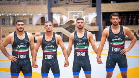 کشتی آزاد جوانان جهان؛ خلیلی و محمدنژاد فینالیست شدند