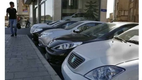 برخورد پلیس با اشغال معابر توسط نمایشگاه‌داران و مغازه‌داران