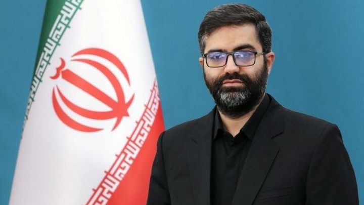 پزشکیان، رئیس‌جمهوری که برای حل مسئله حاضر است فحش بخورد