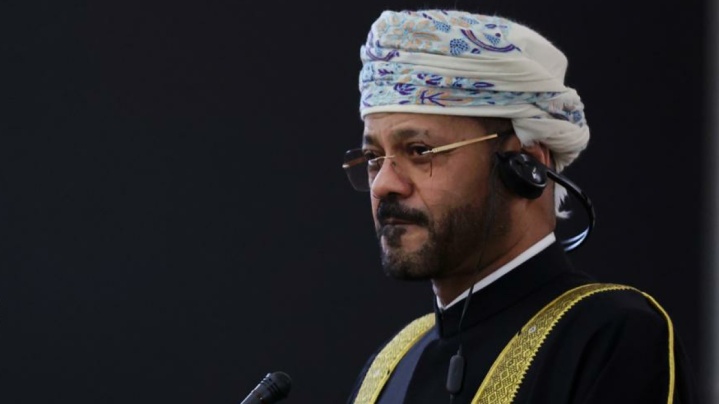 وزیر خارجه عمان به تهران سفر می کند