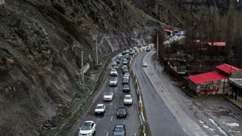 جاده چالوس و آزادراه تهران–شمال یک‌طرفه شد