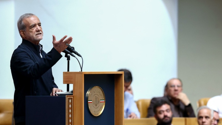پزشکیان: جنگ همیشه راه‌حل عبور از مشکلات نیست