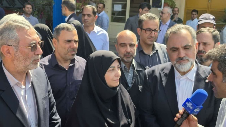 پشت جبهه جنگ بزرگترین نیروگاه خورشیدی کشور را افتتاح کردیم