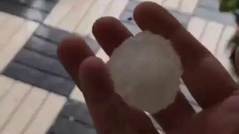 ده‌ها کودک در سوئیس بر اثر بارش تگرگ‌ زخمی شدند