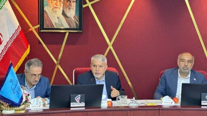 انتقاد صالحی از بدتعهدی بانک‌ها در مورد کارت‌ اعتباری سفر