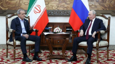 پزشکیان: آمریکا نمیتواند حرفهای غیرقانونی بر ما تحمیل کند