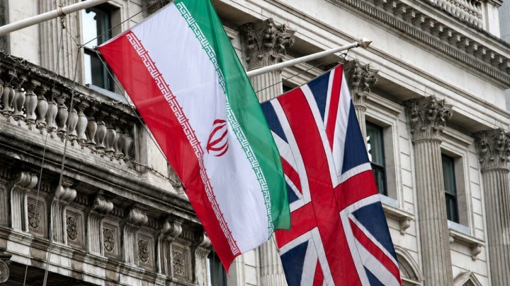 سیاست انگلیس در قبال ایران همواره بر حفظ ایران ضعیف بود