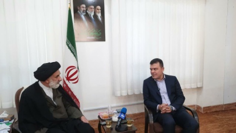 حفظ همبستگی ملی لازمه عبور از جنگ اقتصادی است