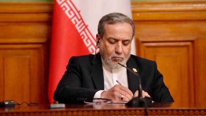 عراقچی: ایران برای پاسخ به متجاوز چقدر باید منتظر باشد؟