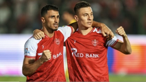 شانس با مهاجم ازبک پرسپولیس یار بود!