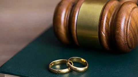 دلیل عجیب زن جوان برای طلاق از شوهرش