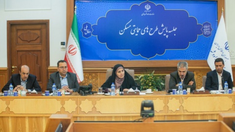 هر جا زمین و متقاضی هست، زمین واگذار شود