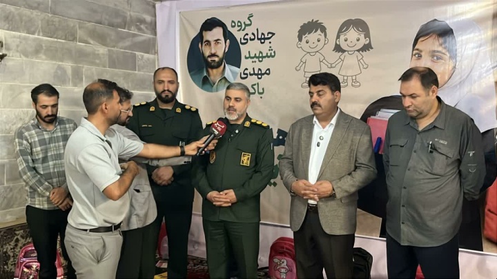 توزیع 2500 بسته لوازم‌التحریر بین دانش‌آموزان نیازمند شهریار