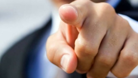 پیر شدی، این رنگ برای تو نیست!