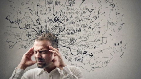 چرا نشخوار فکری خواب را به هم می‌ریزد؟