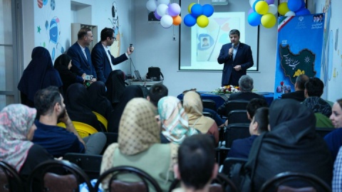 بانک صادرات ایران در کنار کودکان استثنایی خواهد بود