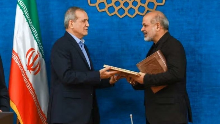 دفاع و دیپلماسی به اقتضای منافع ملی