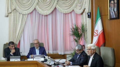 رئیس‌جمهور با دست پر به نیویورک رفت و دست برتر را دارد