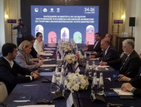 فرهنگ و هنر ایران با وجود ۲ جنگ تحمیلی تعطیل بردار نبوده‌است