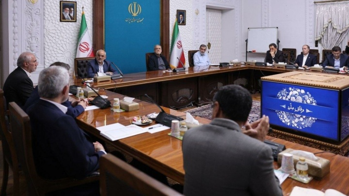 تأکید بر ثبات بازار ارز و تقویت تاب‌آوری اقتصاد