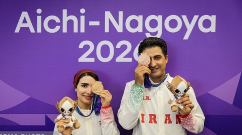 شلیک پشت خط پایان