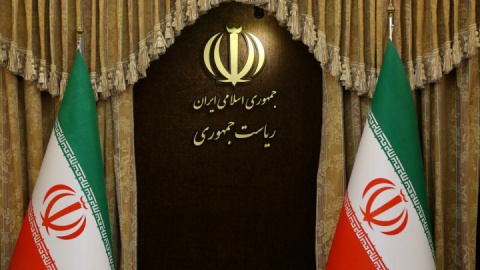 نمره قبولی به عملکرد دولت در پشتیبانی از جبههها در جنگ