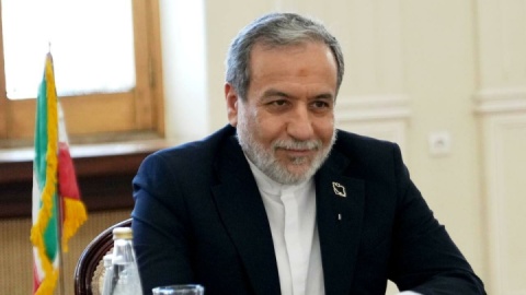 عراقچی: ایران در دفاع از خود سرسخت و مصمم است