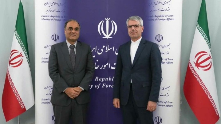 دیدار سفیر پاکستان با سخنگوی وزارت امور خارجه