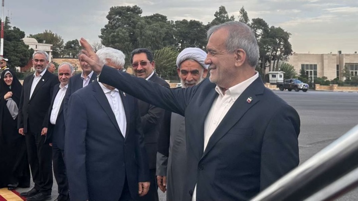 دکتر مسعود پزشکیان عازم ترکمنستان شد