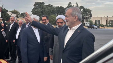 دکتر مسعود پزشکیان عازم ترکمنستان شد