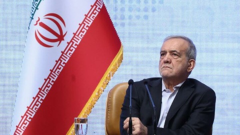 اگر خودمان، خود را تحریم نکنیم دشمن نمی‌تواند حذف‌مان کند