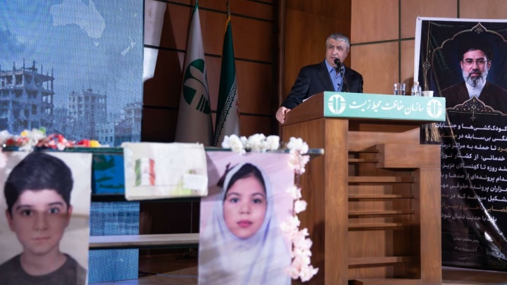 ملت ایران هرگز تسلیم نخواهد شد
