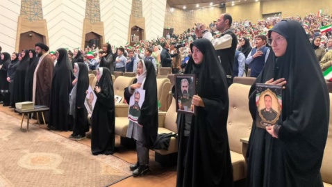 تبریز به تماشای لبخند کودکان نشست؛ آغاز هفتمین جشنواره تئاتر