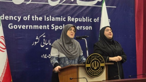 ادامه پرداخت کالابرگ یک میلیونی/ توقف واردات خودرو