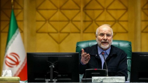 قالیباف: به وزیر خزانه‌داری آمریکا نوبل فیزیک بدهید!