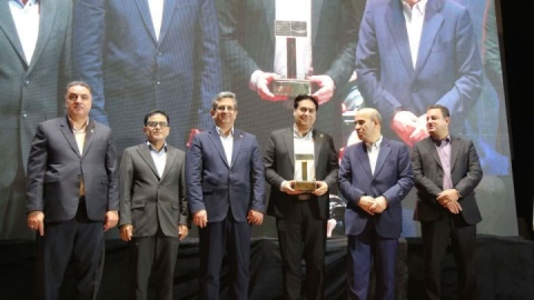 تندیس هشتمین کنفرانس نیروگاه‌های خورشیدی کشور