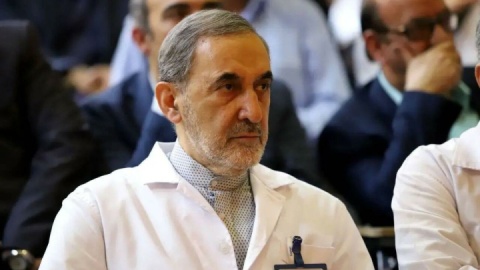 ولایتی: پرستاران در جنگهای تحمیلی حماسهای ماندگار آفریدند