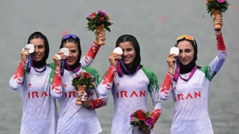 دختران ایران؛ از سایه تا قله غرب آسیا