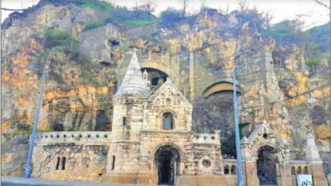 پرسه از شرق تا غرب