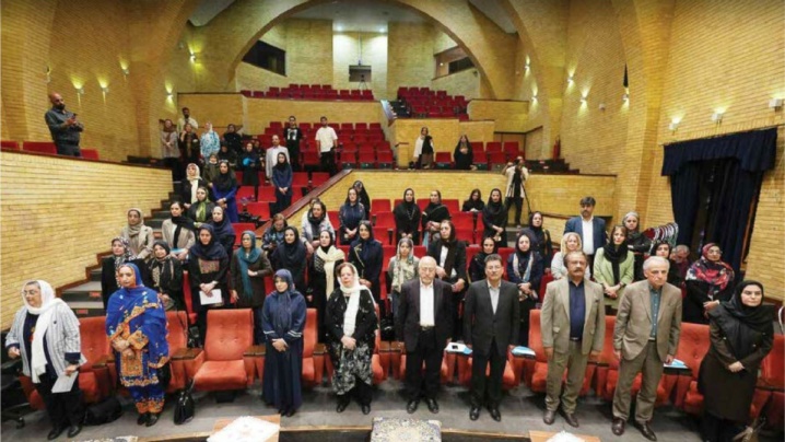 بازخوانی نقش زنان در صحنه تاریخ