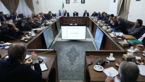 تشکیل فوری کارگروه ارز برای بررسی علل نوسانات نرخ ارز آزاد
